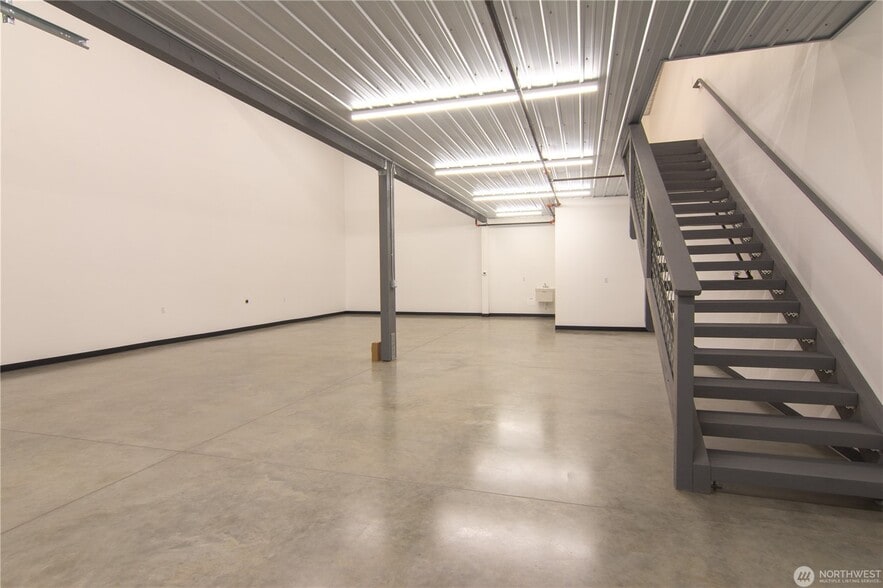 More Photos Of 1986 Baltic Way, Ferndale Research And Development For Sale