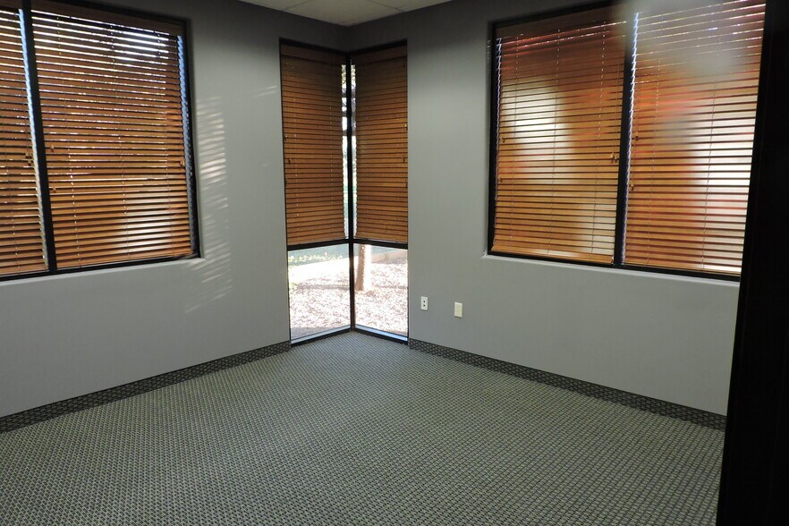 More Photos Of 2420 S Power Rd, Mesa Office For Sale