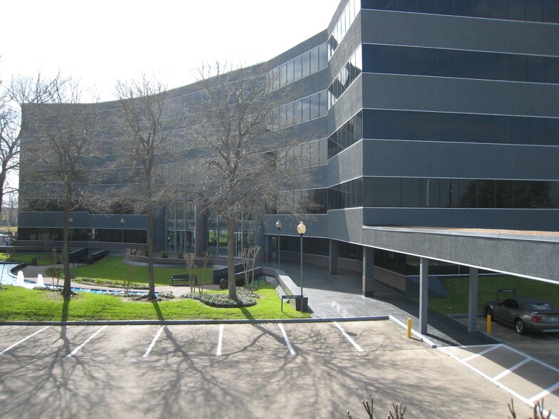 More Photos Of 10800 Richmond Ave, Houston Office For Lease