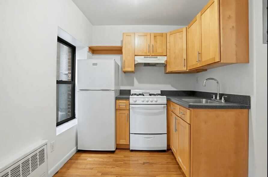 More Photos Of 10 Fort Greene Plz, Brooklyn Apartments For Sale