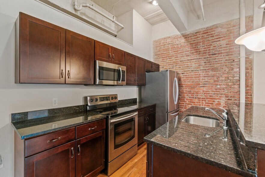 More Photos Of 311-313 W Baltimore St, Baltimore Apartments For Sale