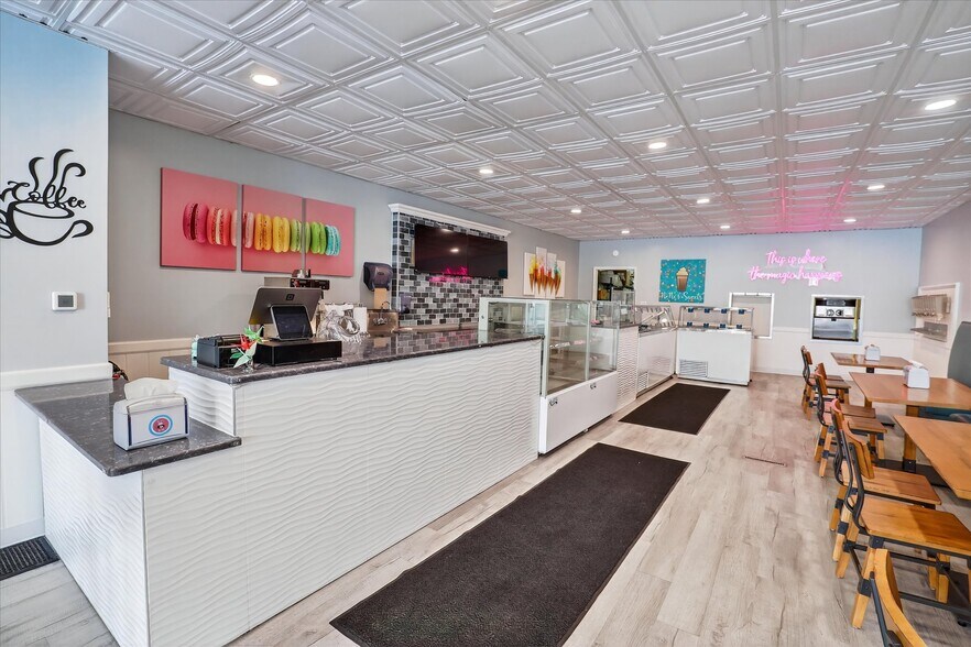 More Photos Of 135 E Main St, Woodville Storefront Retail Residential For Sale