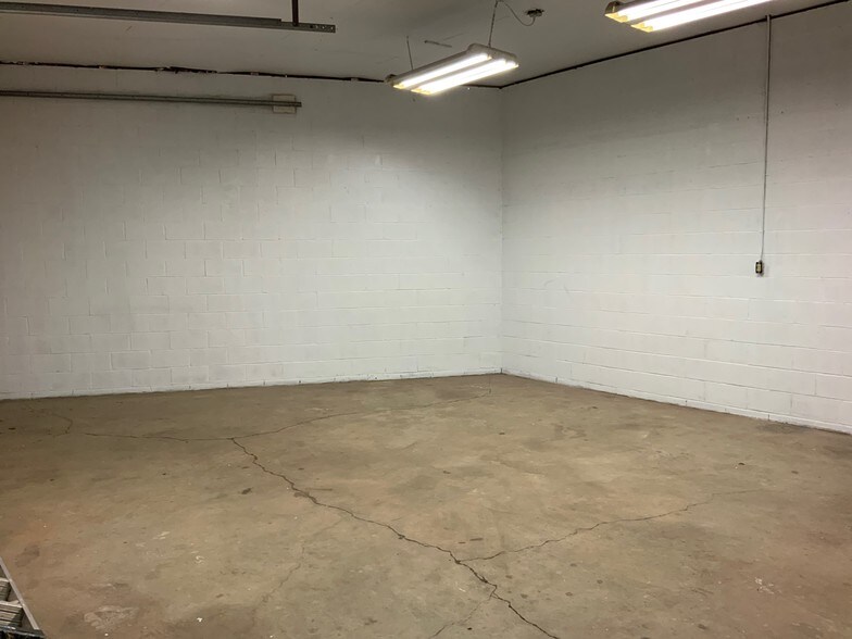 More Photos Of 317 Harrison Ave, Endicott Freestanding For Lease