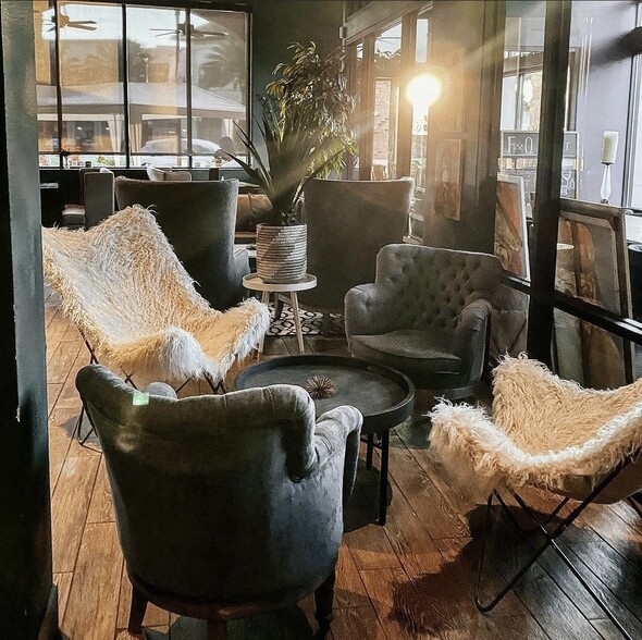 More Photos Of 4757 The Grove Dr, Windermere Storefront Retail Office For Sale