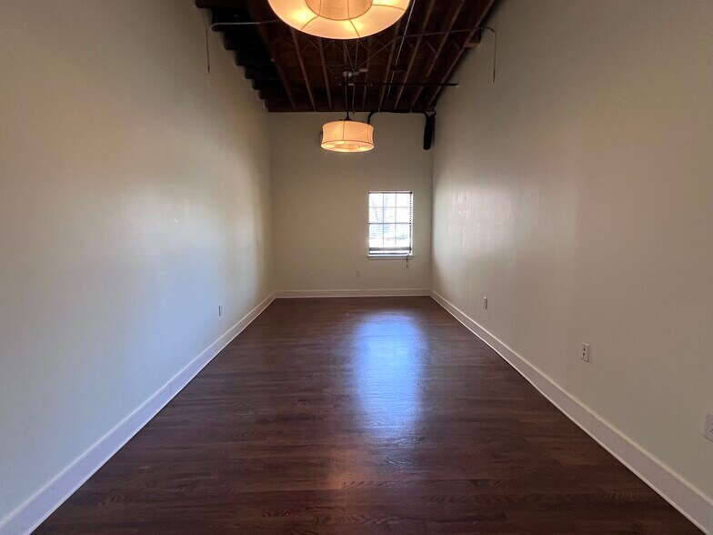 More Photos Of 720 Magnolia Rd, Charleston Office For Lease