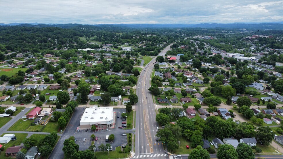 More Photos Of 1401 W Stone Dr, Kingsport Land For Lease