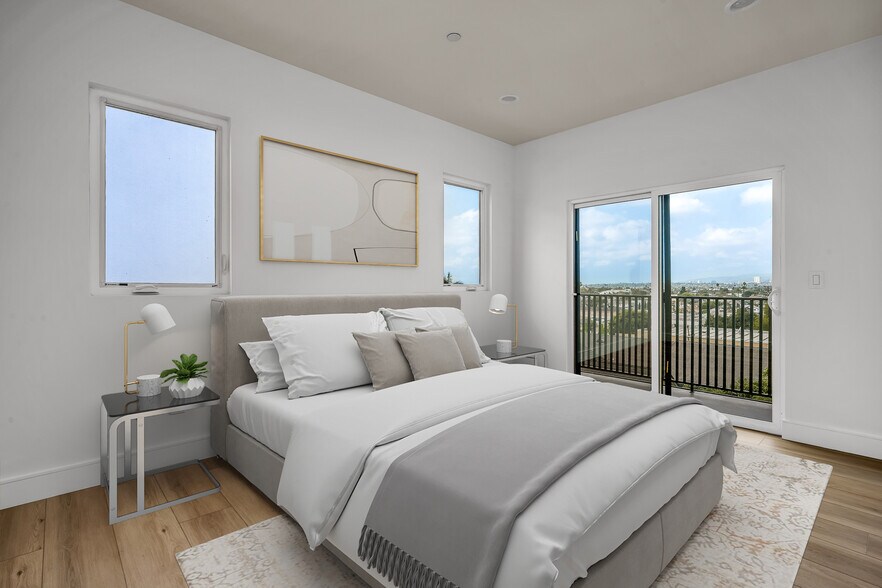 More Photos Of 4701 Saturn St, Los Angeles Multifamily For Sale