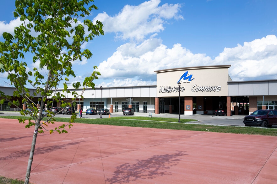 More Photos Of 2600 Middletown Commons, White Hall Storefront For Lease