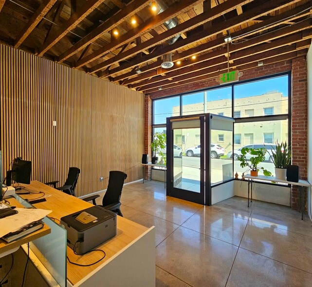 More Photos Of 1005 N Madison Ave, Los Angeles Storefront Retail Office For Lease