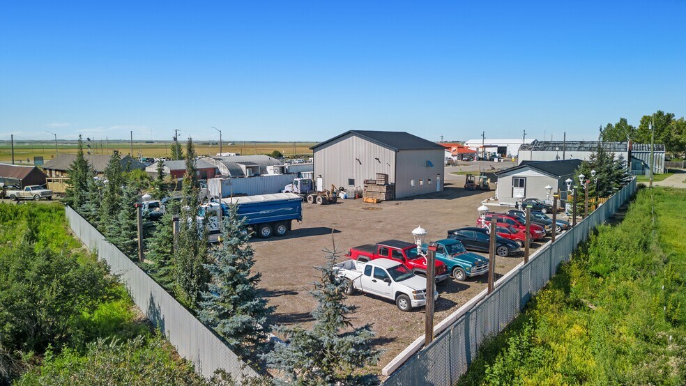 More Photos Of 81 Barstow St, Carseland Auto Repair For Sale