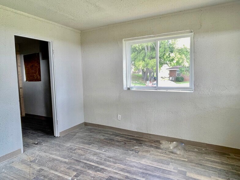 More Photos Of 826 1st St W, Birmingham Apartments For Sale