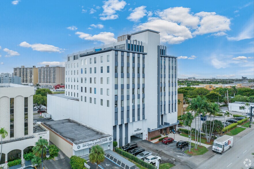 More Photos Of 1920 E Hallandale Beach Blvd, Hallandale Beach Medical For Lease