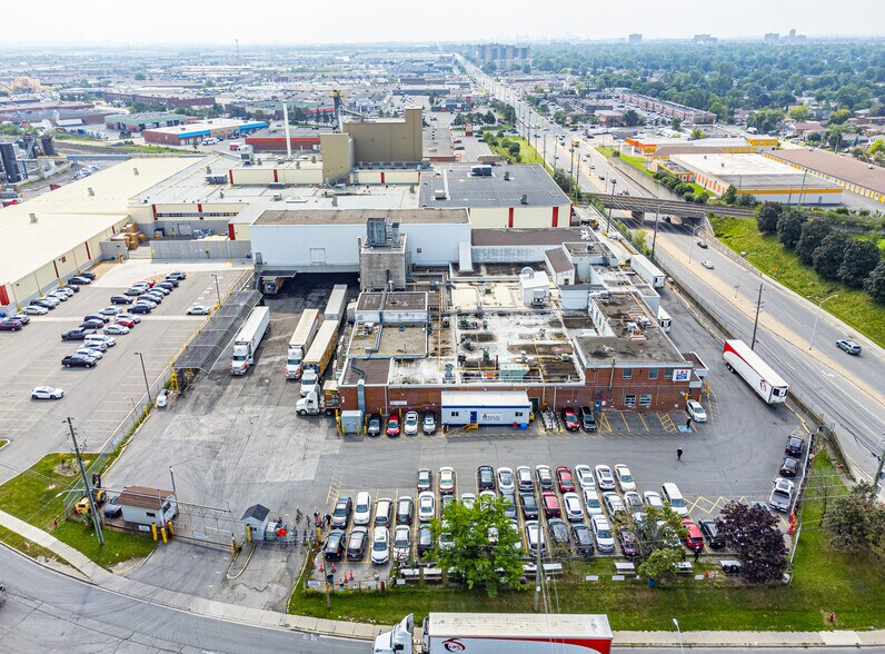 More Photos Of 32 Kennedy Rd, Brampton Manufacturing For Sale