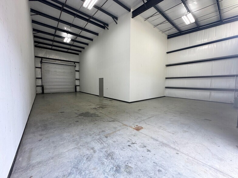 More Photos Of 13486 FM 529 Rd, Houston Warehouse For Lease