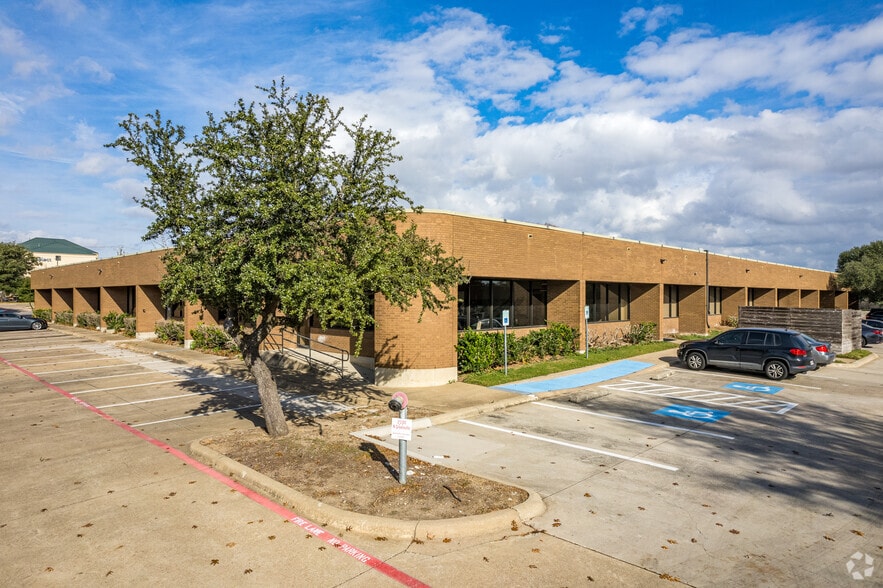 Primary Photo Of 2100 N Greenville Ave, Richardson Coworking Space