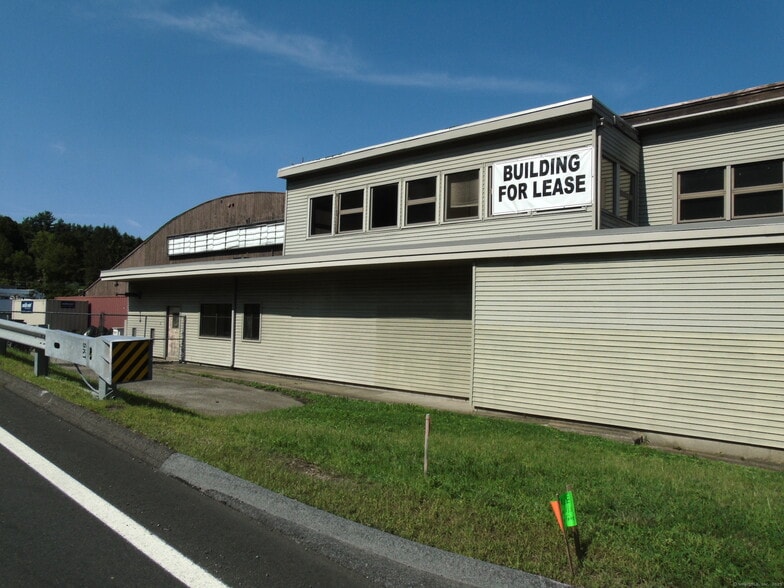 Primary Photo Of 1545 Monroe Tpke, Monroe Flex For Lease