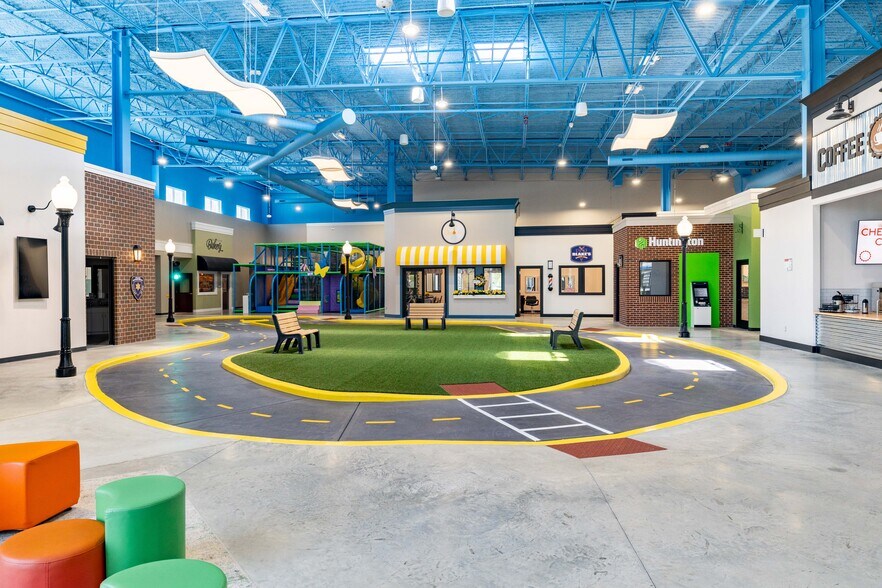 More Photos Of 7030 Whitmore Lake Rd, Brighton Warehouse For Sale