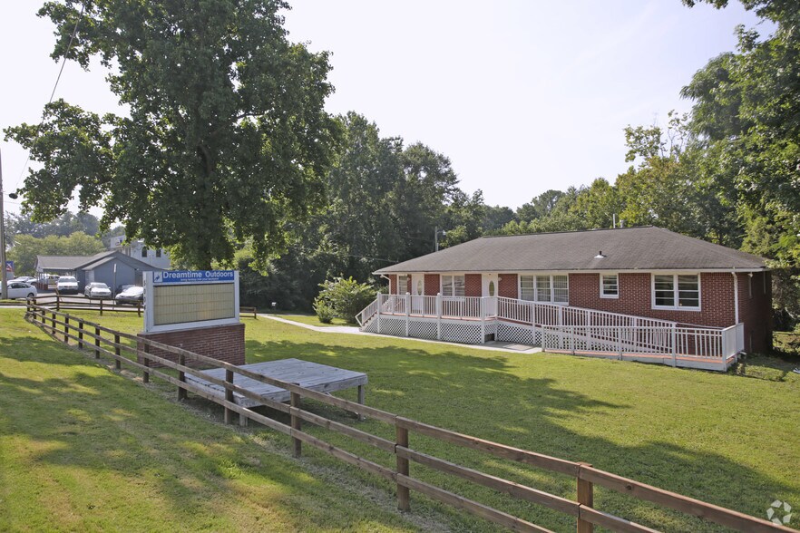 More Photos Of 5004 Stone Mountain Hwy, Stone Mountain Office Residential For Sale