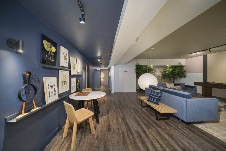 More Photos Of 804 NW 21st Ter, Miami Loft Creative Space For Lease