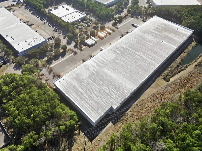 More Photos Of 2310 Charleston Regional Pky, Charleston Distribution For Lease