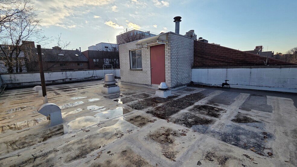 More Photos Of 76-18 Grand Central Pky, Forest Hills Apartments For Sale