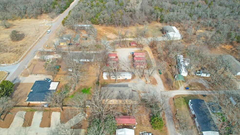 More Photos Of 141 Whippoorwill Dr, Mead Hotel For Sale