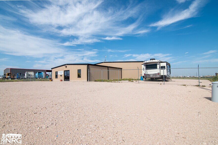 More Photos Of 2550 Emmihoff, Odessa Manufacturing For Lease