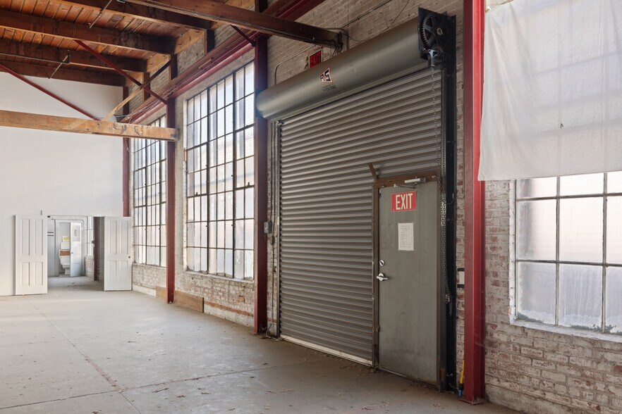 More Photos Of 4512-4514 Hollis St, Emeryville Warehouse For Lease