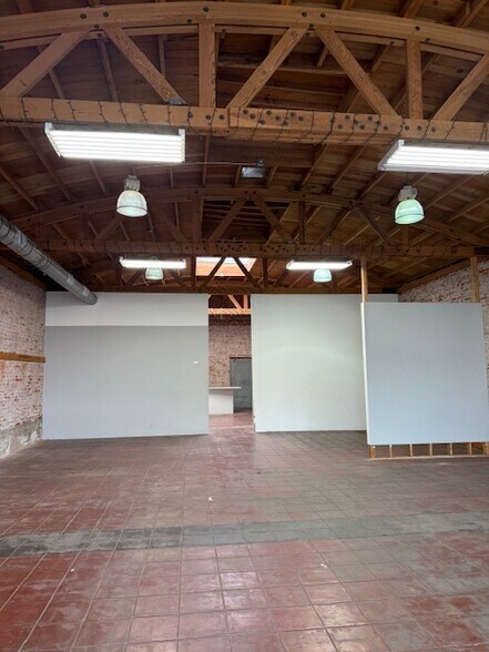 More Photos Of 1783 E Main St, Ventura Storefront For Lease