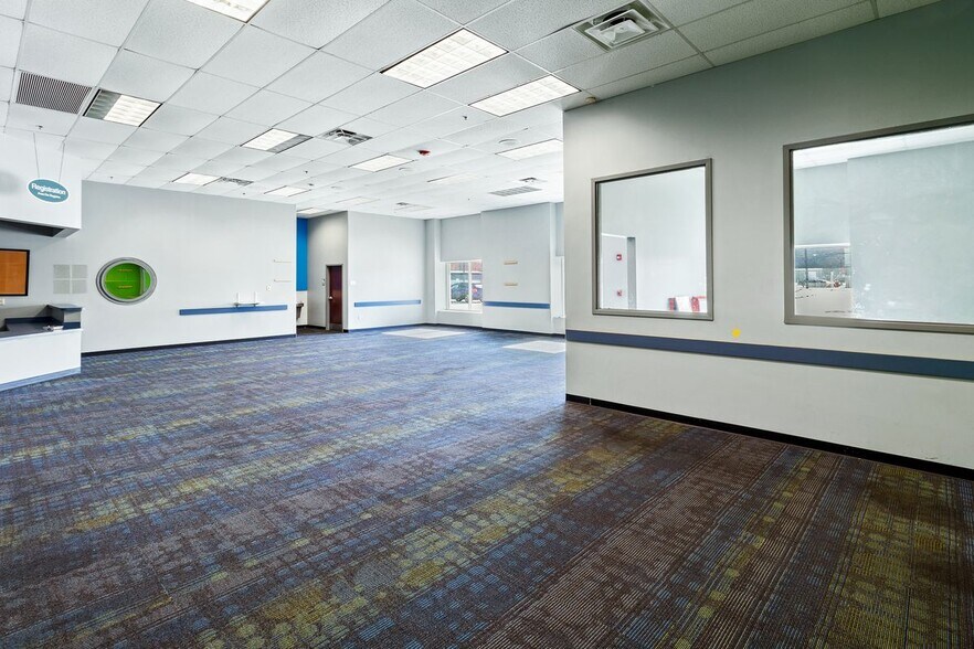 More Photos Of 1211 W Broadway St, Louisville Unknown For Sale