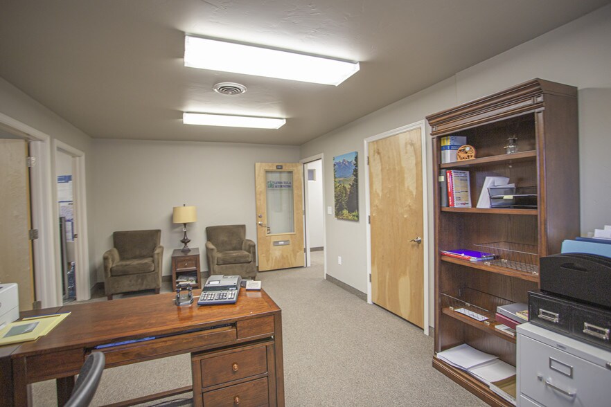 More Photos Of 132 E 5th St, Delta Office For Lease