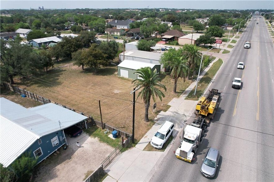 More Photos Of 908 TX-359, Mathis Light Manufacturing For Sale