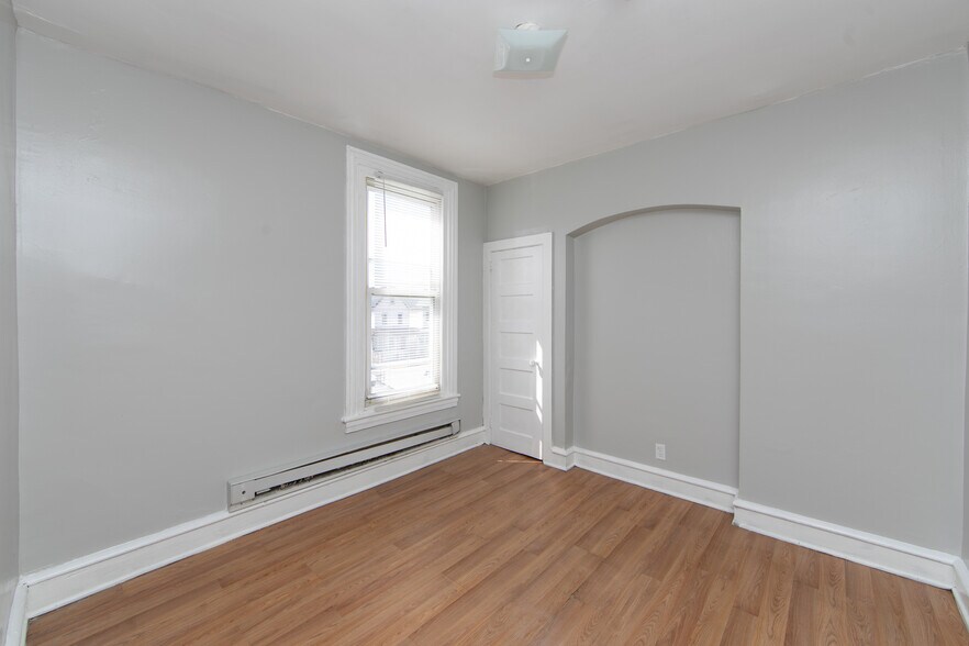 More Photos Of 2707 Westfield Ave, Camden Apartments For Sale