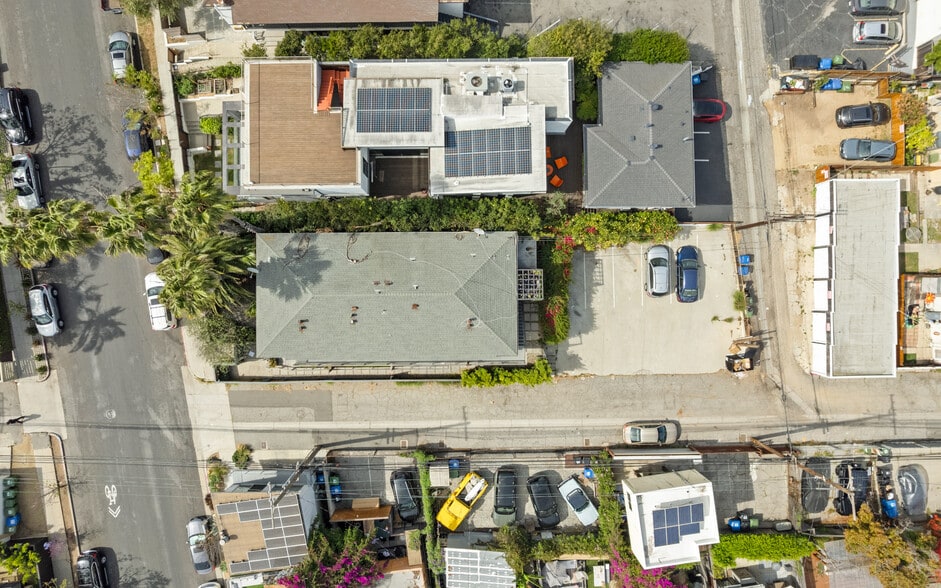 More Photos Of 250 3rd Ave, Venice Apartments For Sale