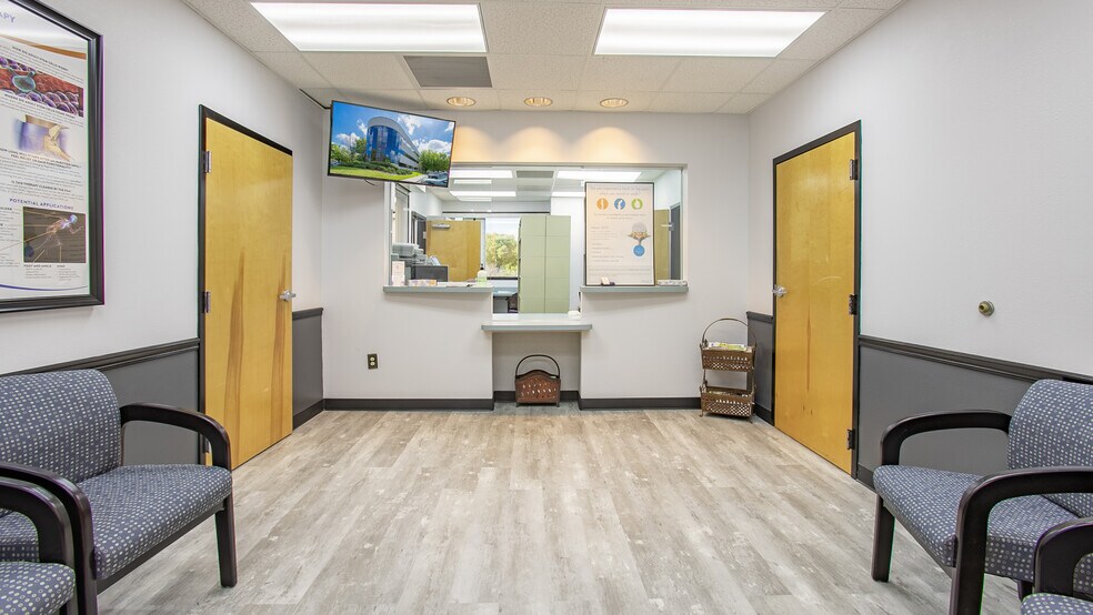 More Photos Of 7350 Sand Lake Commons Blvd, Orlando Medical For Lease