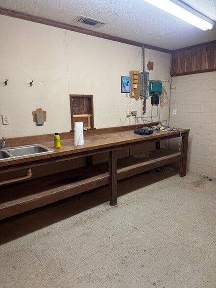 More Photos Of 2727 Phillips Dr, Albany Industrial For Sale