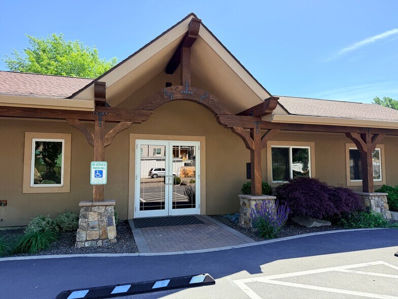 More Photos Of 1212 Columbia Park Trl, Richland Office For Lease