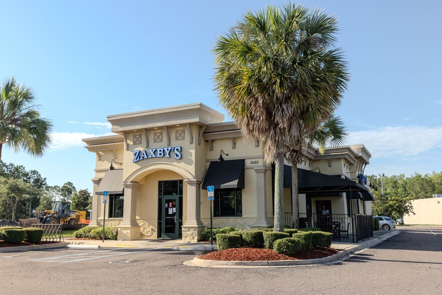 More Photos Of 1525 County Road 220, Fleming Island Restaurant For Sale