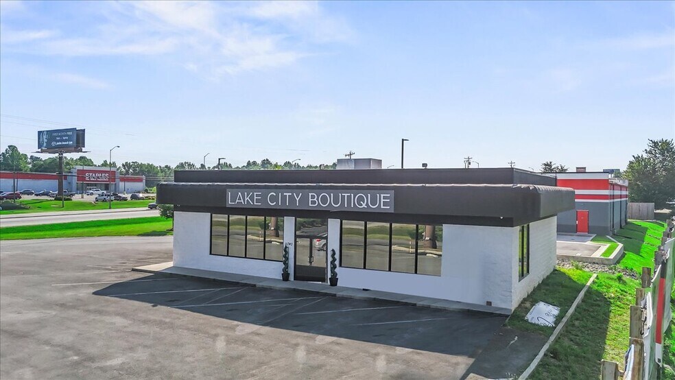 More Photos Of 11743 US Highway 431, Guntersville General Retail For Sale