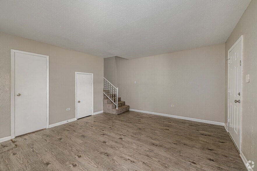 More Photos Of 150 Shady Arbors Cir, Houma Apartments For Sale