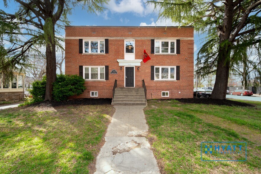 Primary Photo Of 7510 Hopkins Ave, College Park Apartments For Sale