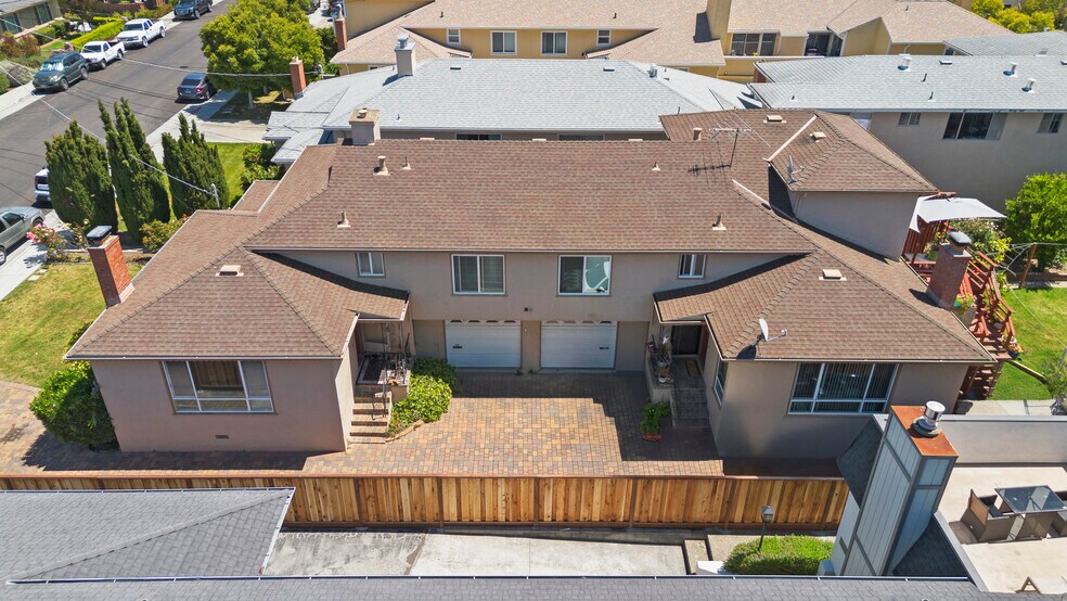 More Photos Of 109 Hobart Ave, San Mateo Apartments For Sale