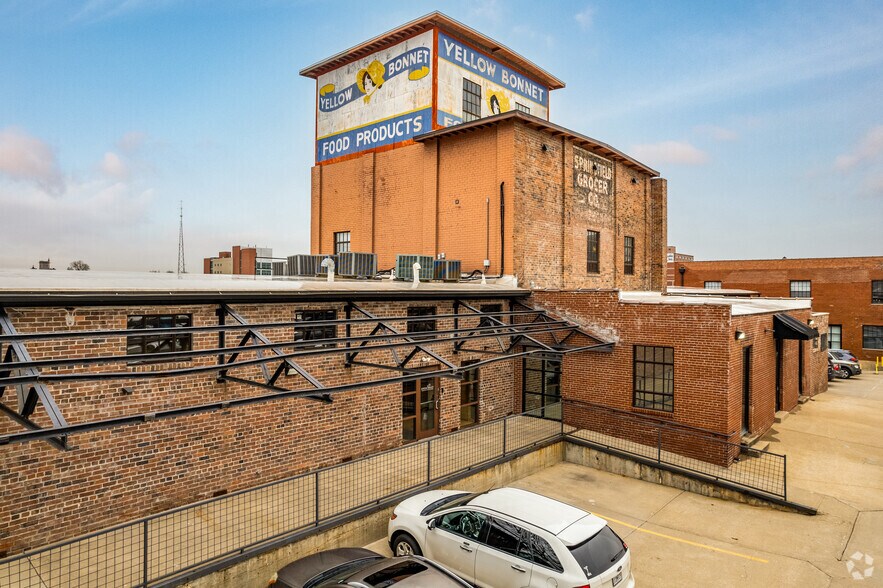More Photos Of 323 N Patton Ave, Springfield Office For Lease