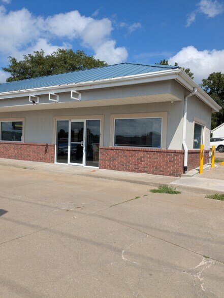 More Photos Of 701 S Belt Hwy, Saint Joseph Storefront Retail Office For Lease