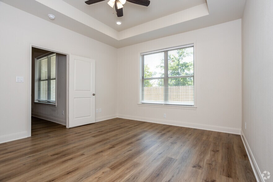 More Photos Of 8406 Cambridge Rd, Tyler Apartments For Sale