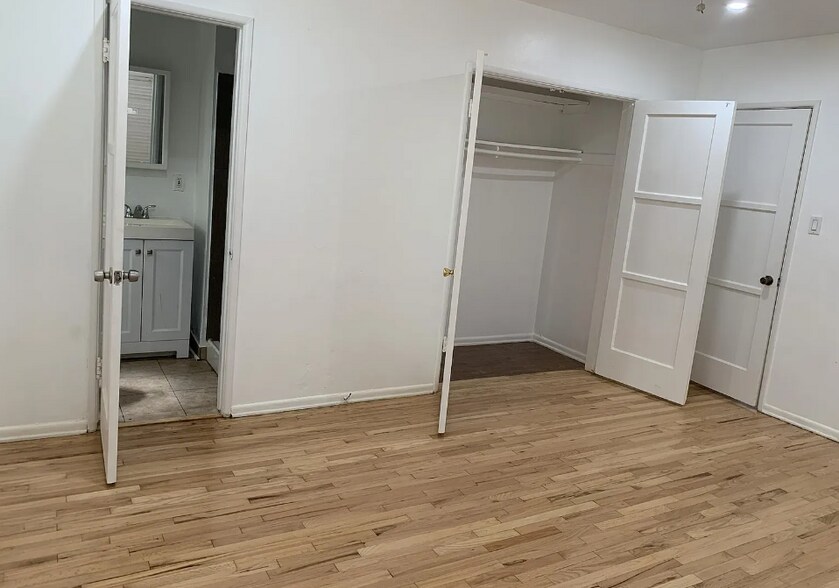 More Photos Of 455 S Oakhurst Dr, Beverly Hills Apartments For Sale