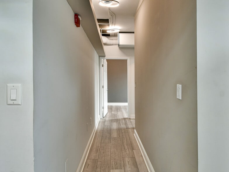 More Photos Of 2300 N Pershing Dr, Arlington Medical For Sale