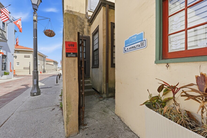 More Photos Of 50 Charlotte St, Saint Augustine Storefront Retail Office For Sale