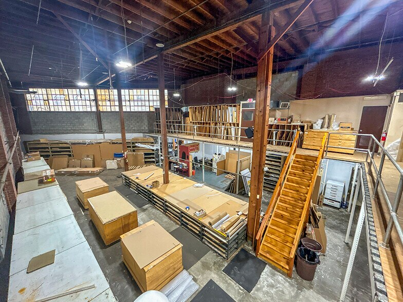More Photos Of 80 Riverdale Ave, Greenwich Warehouse For Sale