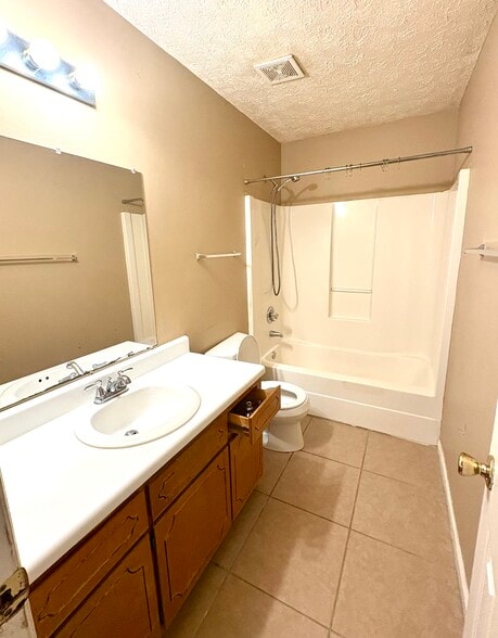 More Photos Of 401 Walden St, Fort Valley Apartments For Sale